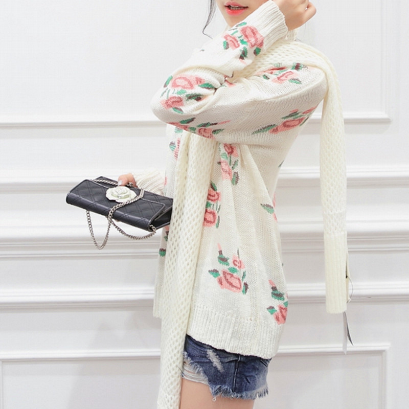 Gillian S/S Flower Sweater main image 1